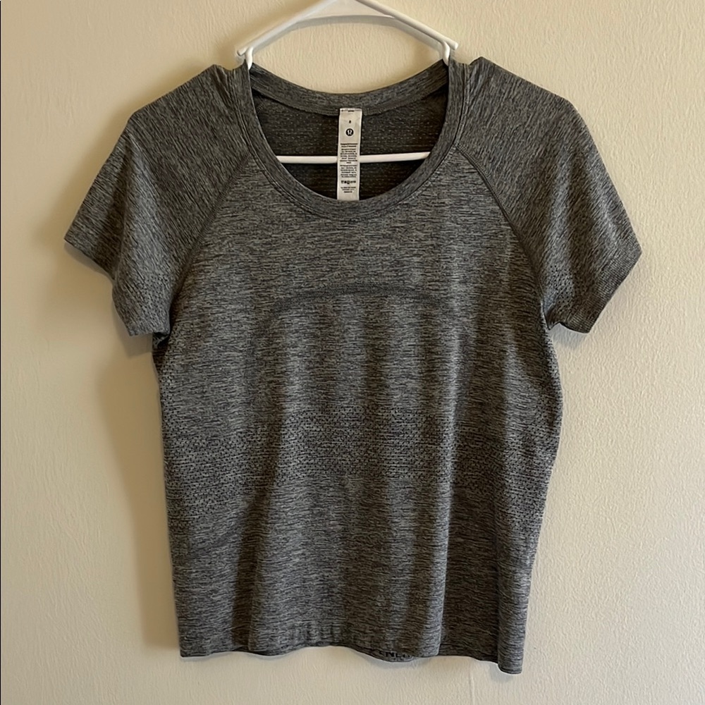 Lululemon tech short sleeve top